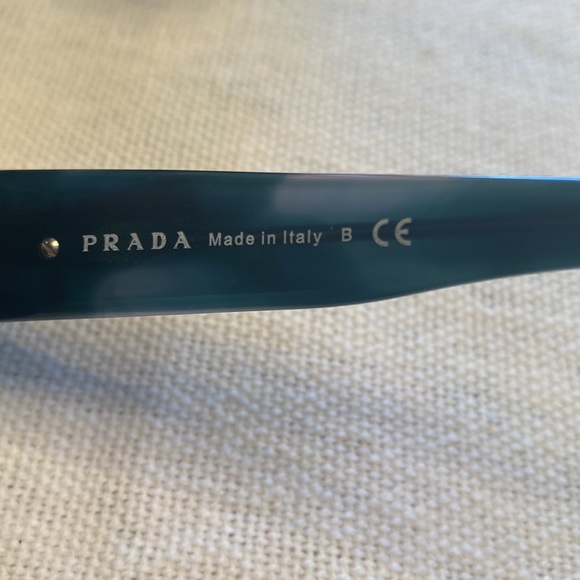 Authentic Prada Lavender and Blue Tortoise Shell Sunglasses - Picture 4 of 8